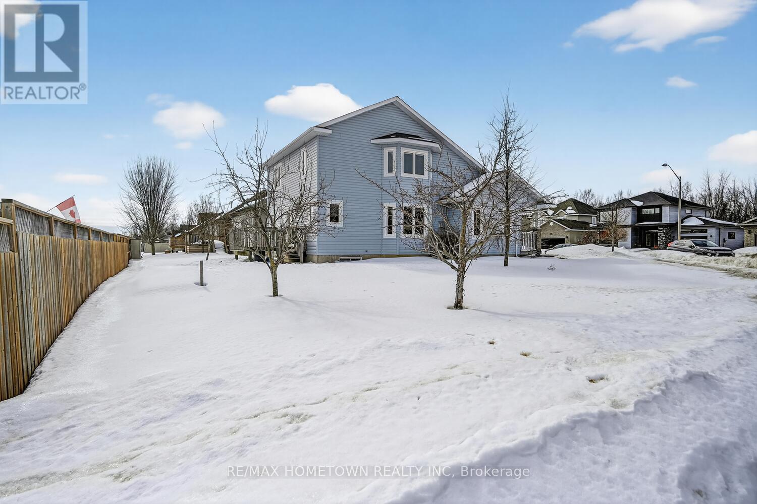 1147 MCCLURE CRESCENT