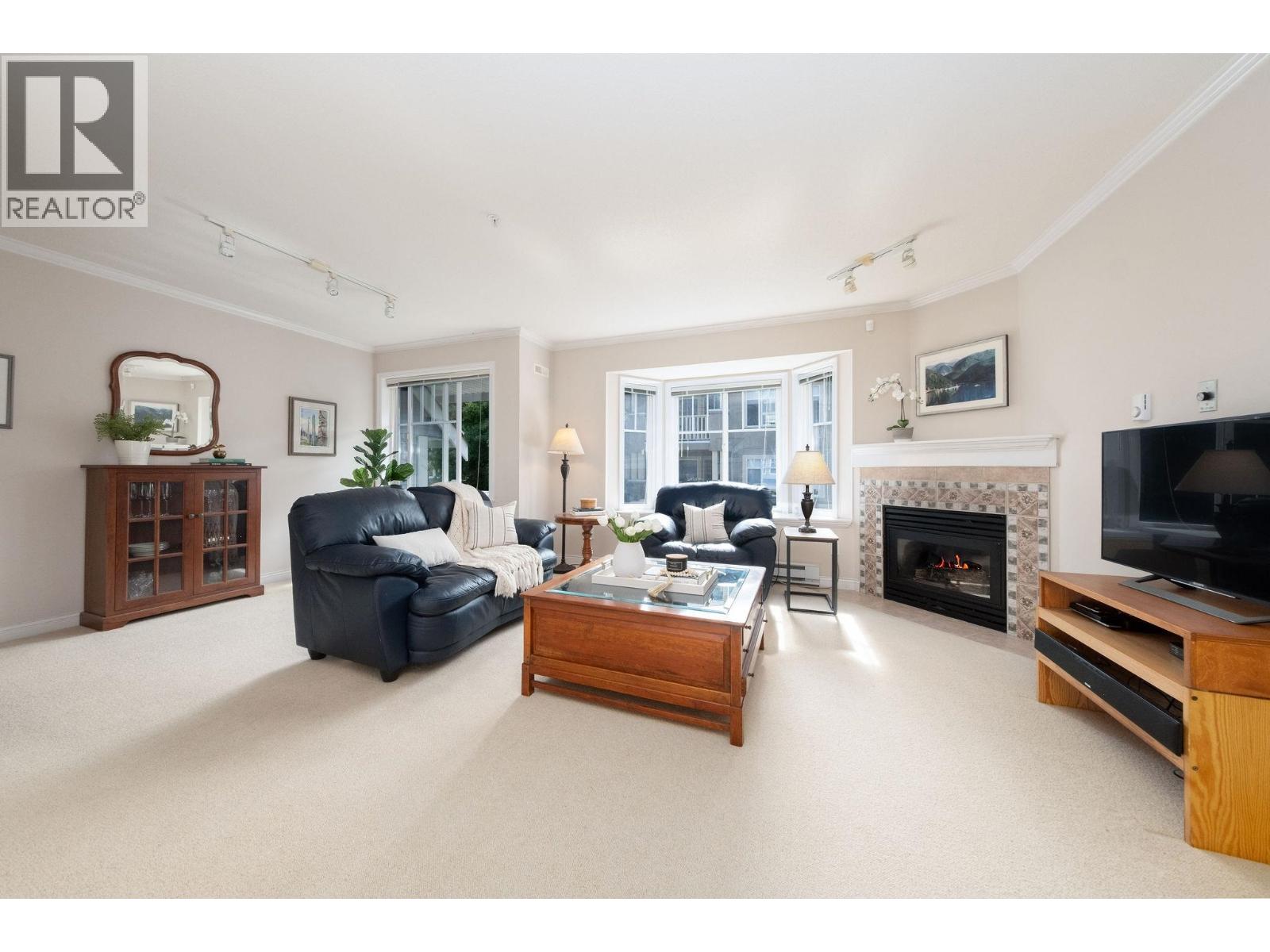 651 ST. ANDREWS AVENUE