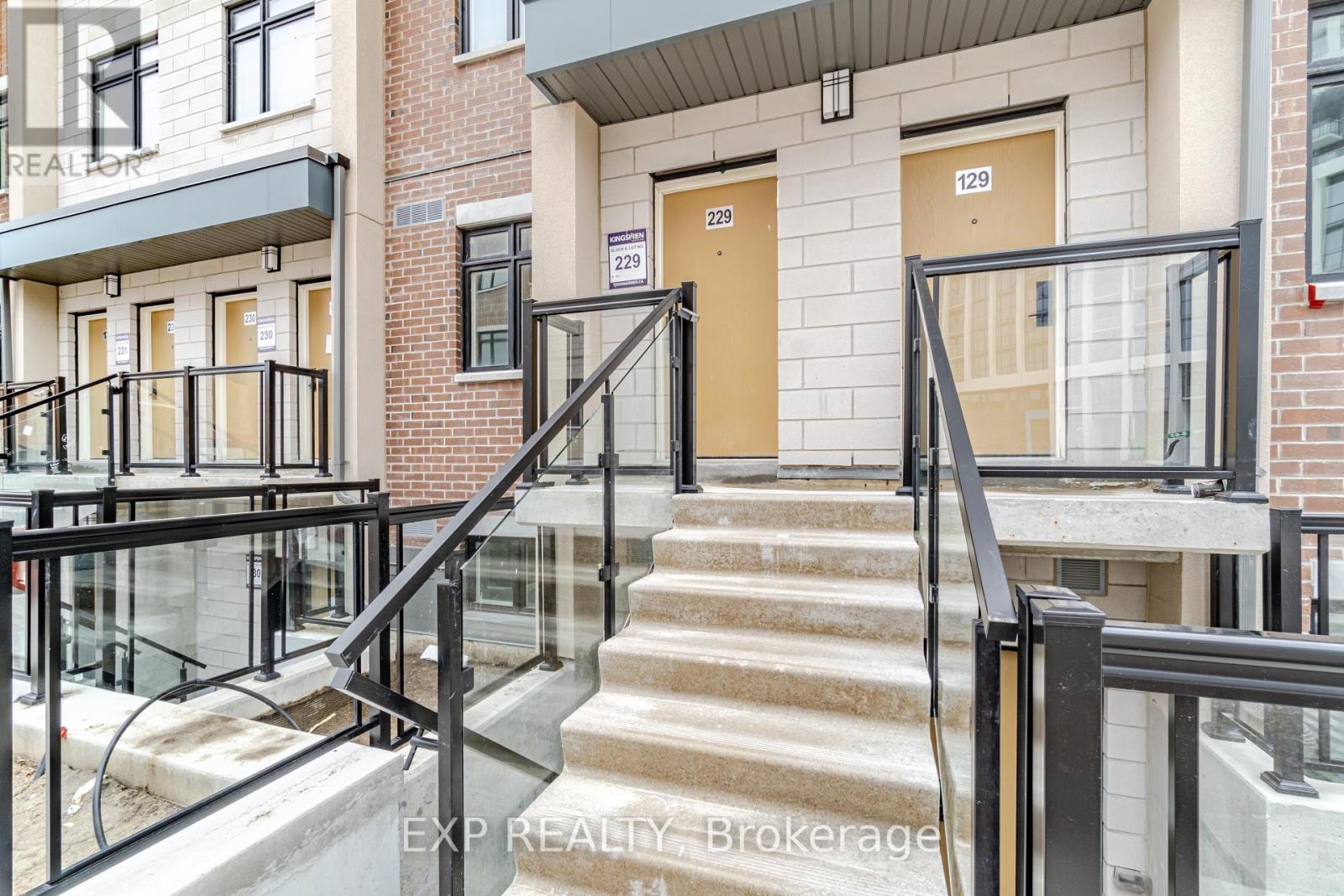 229 - 1062 DOUGLAS MCCURDY COMM COURT