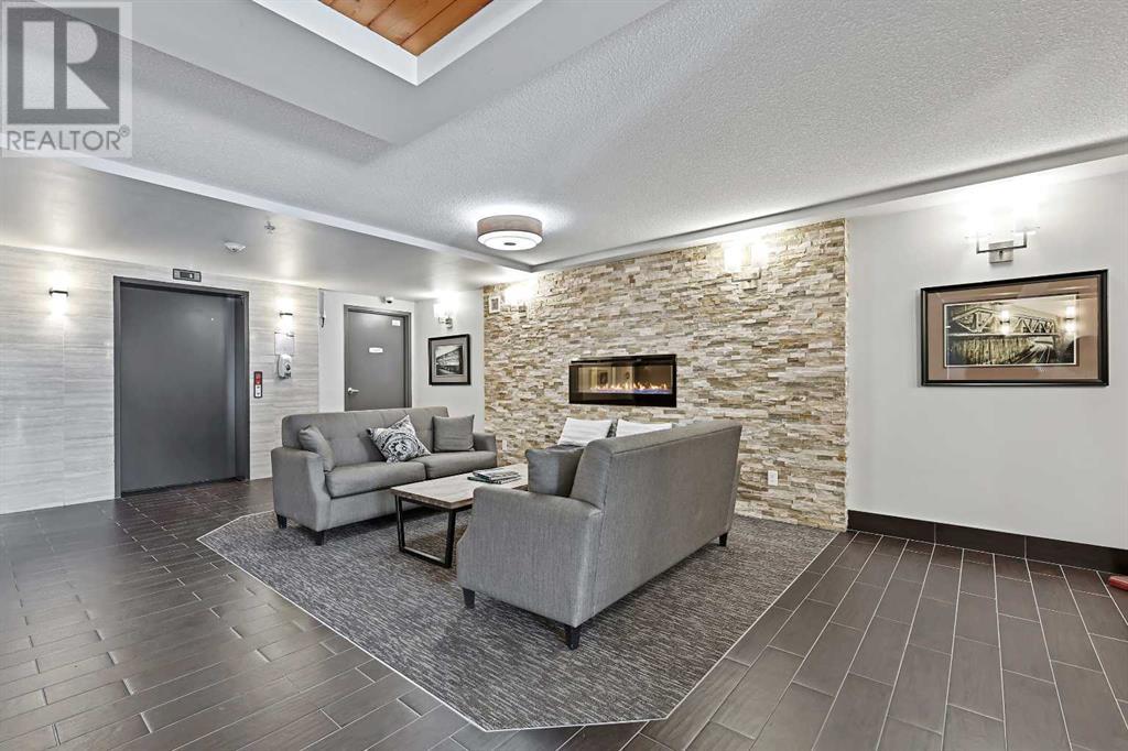 308, 103 Valley Ridge Manor NW