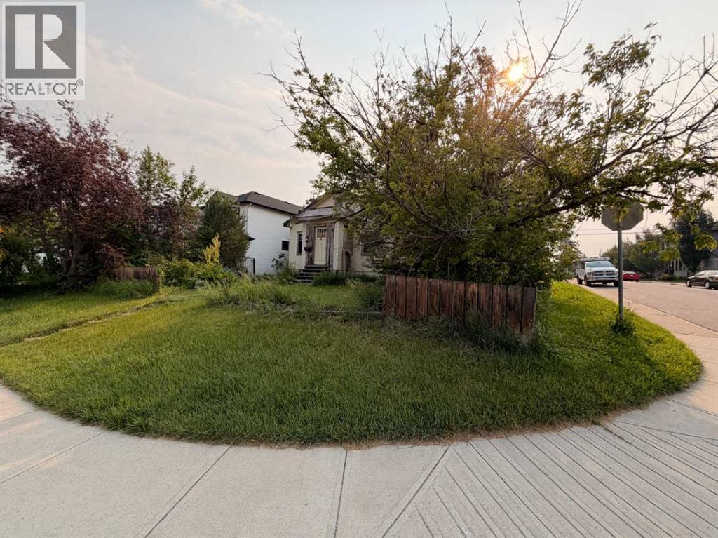 2401 26 Street SW