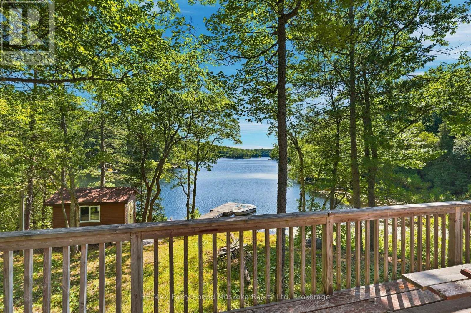 889 185 WA HORSESHOE LAKE