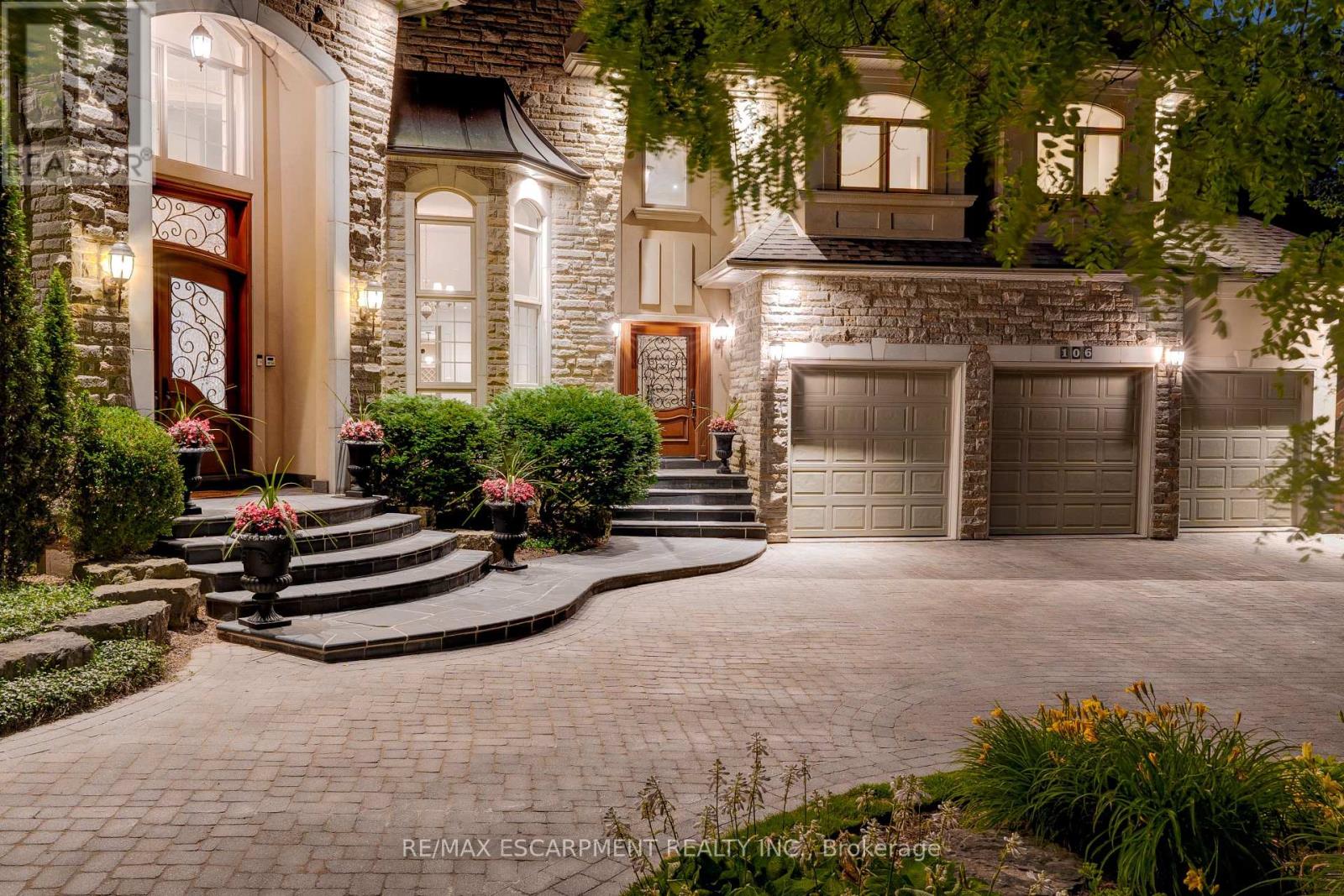 106 APPLEBY PLACE