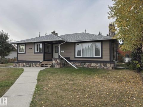 13538 127 ST NW Edmonton AB T5L1B9