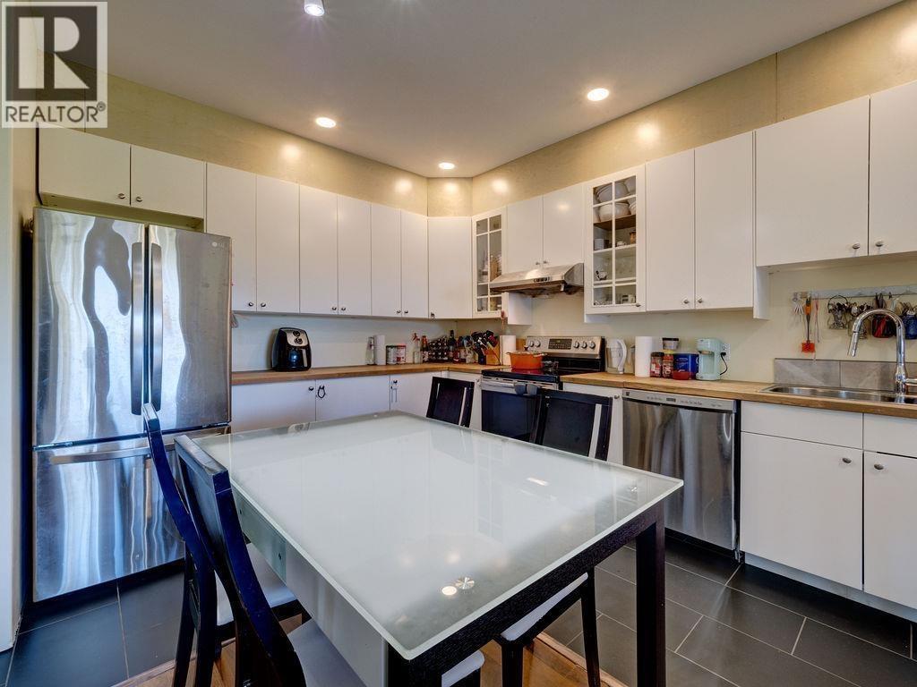 6 5778 MARINE WAY
