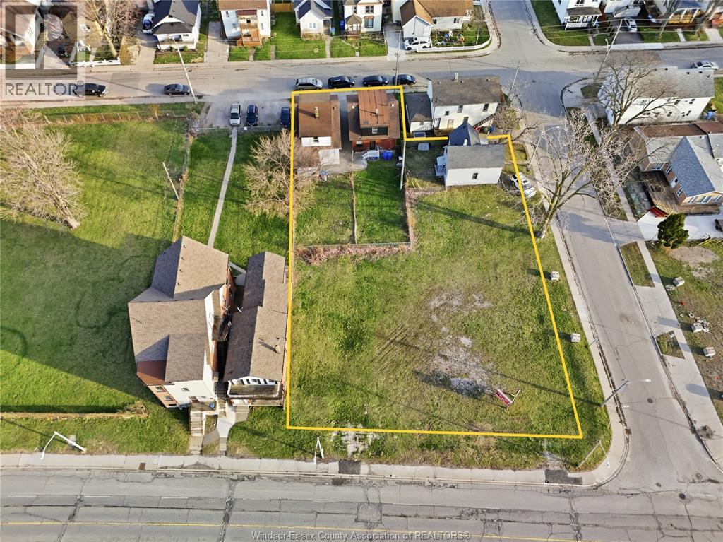 819-829 RIVERSIDE AVE