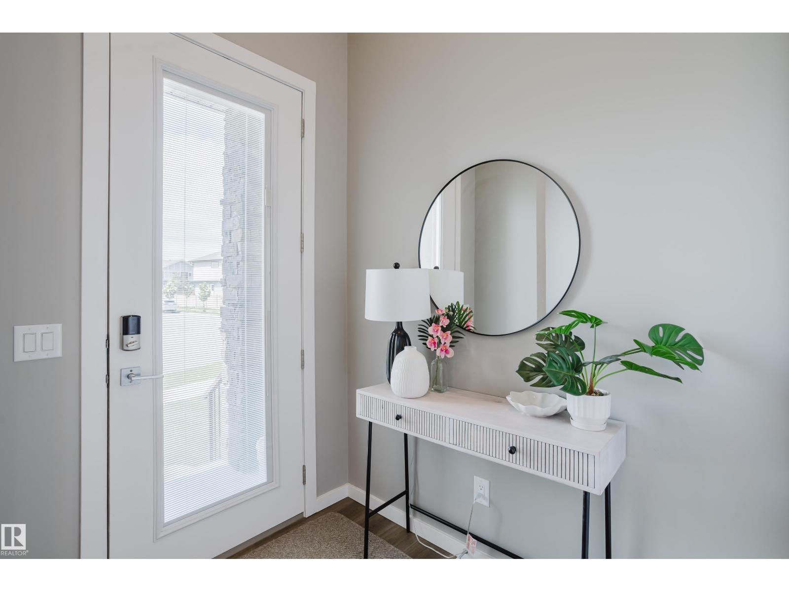 411 37 AV NW