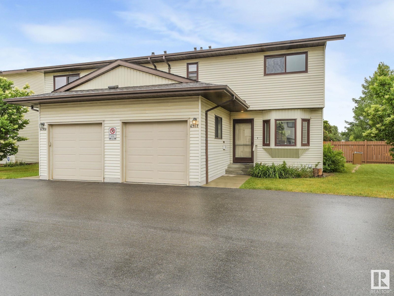 6912 31 AV NW
