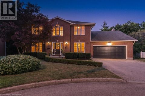 530 SANDBROOKE Court Waterloo ON N2T2H4
