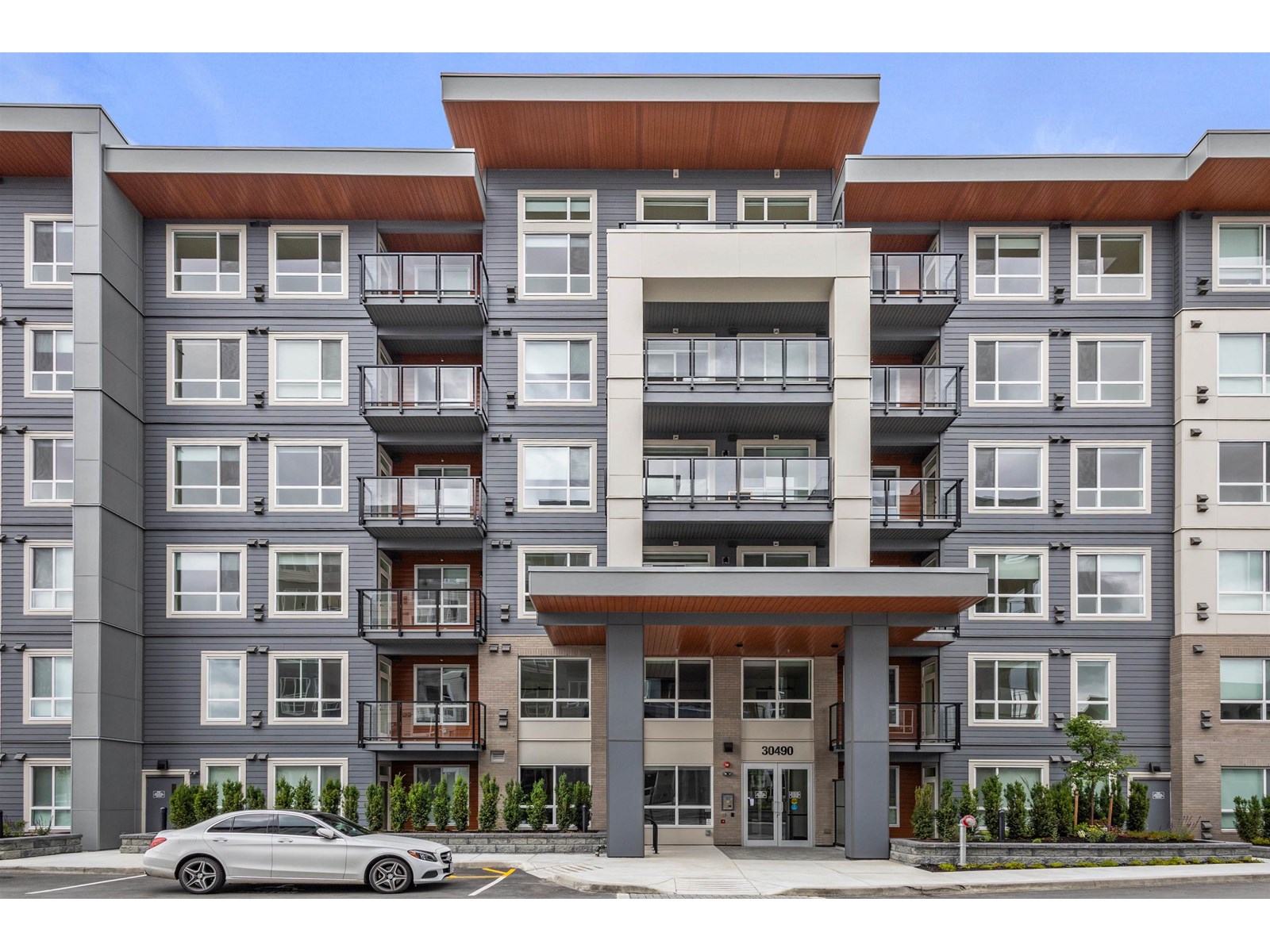 408 30490 CARDINAL AVENUE