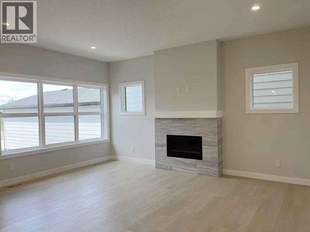 101 Treeline Manor SW