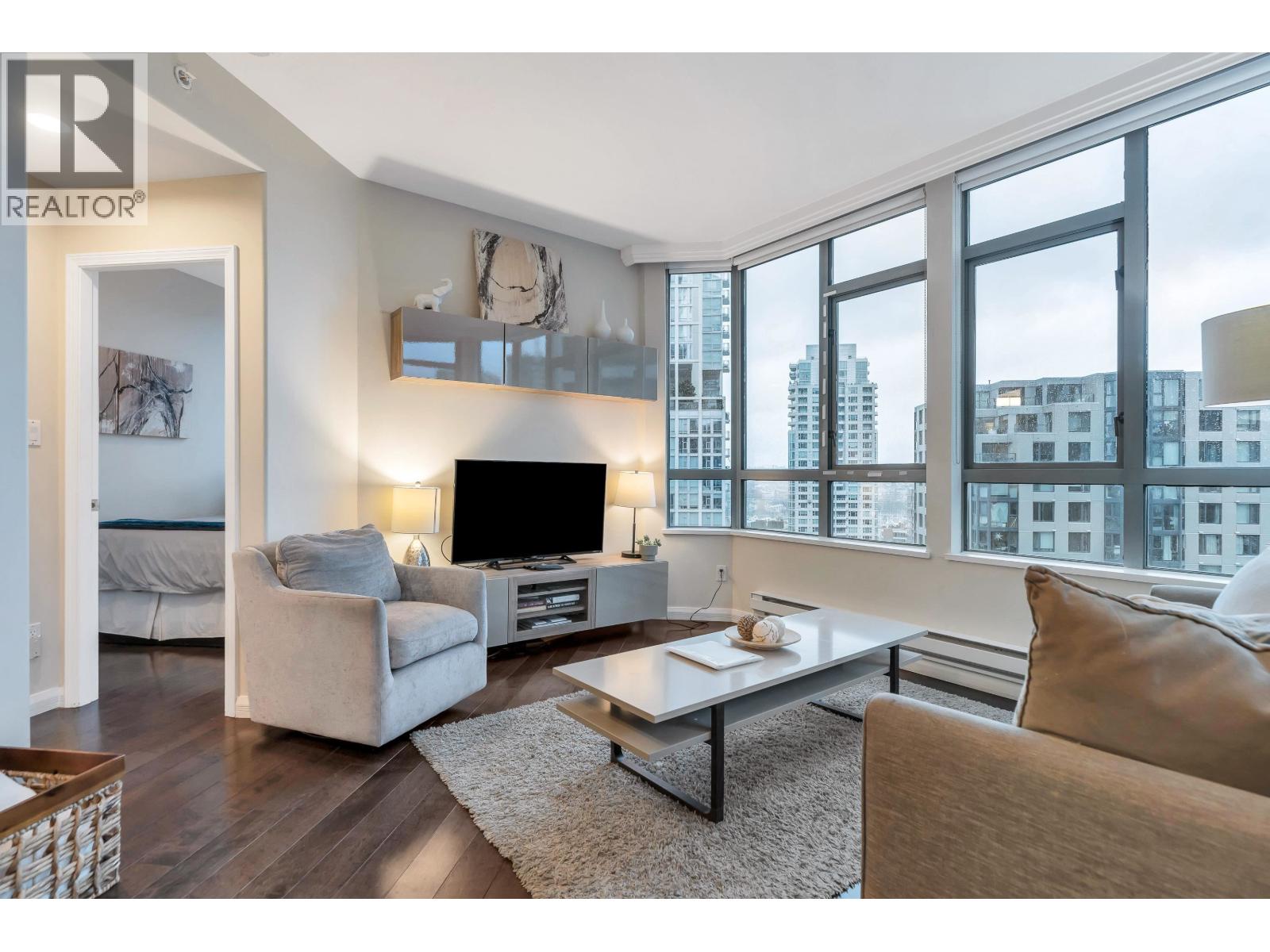 1306 1383 HOWE STREET