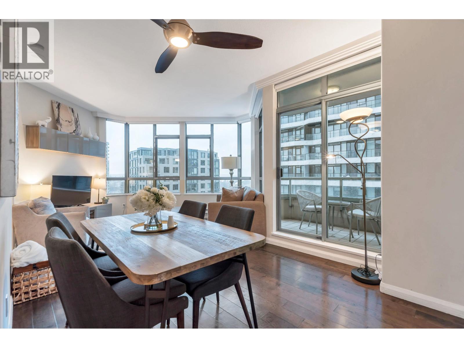 1306 1383 HOWE STREET