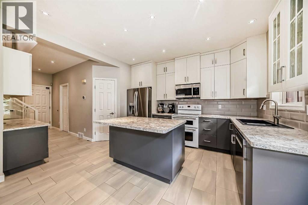 307 Arbour Crest Road NW