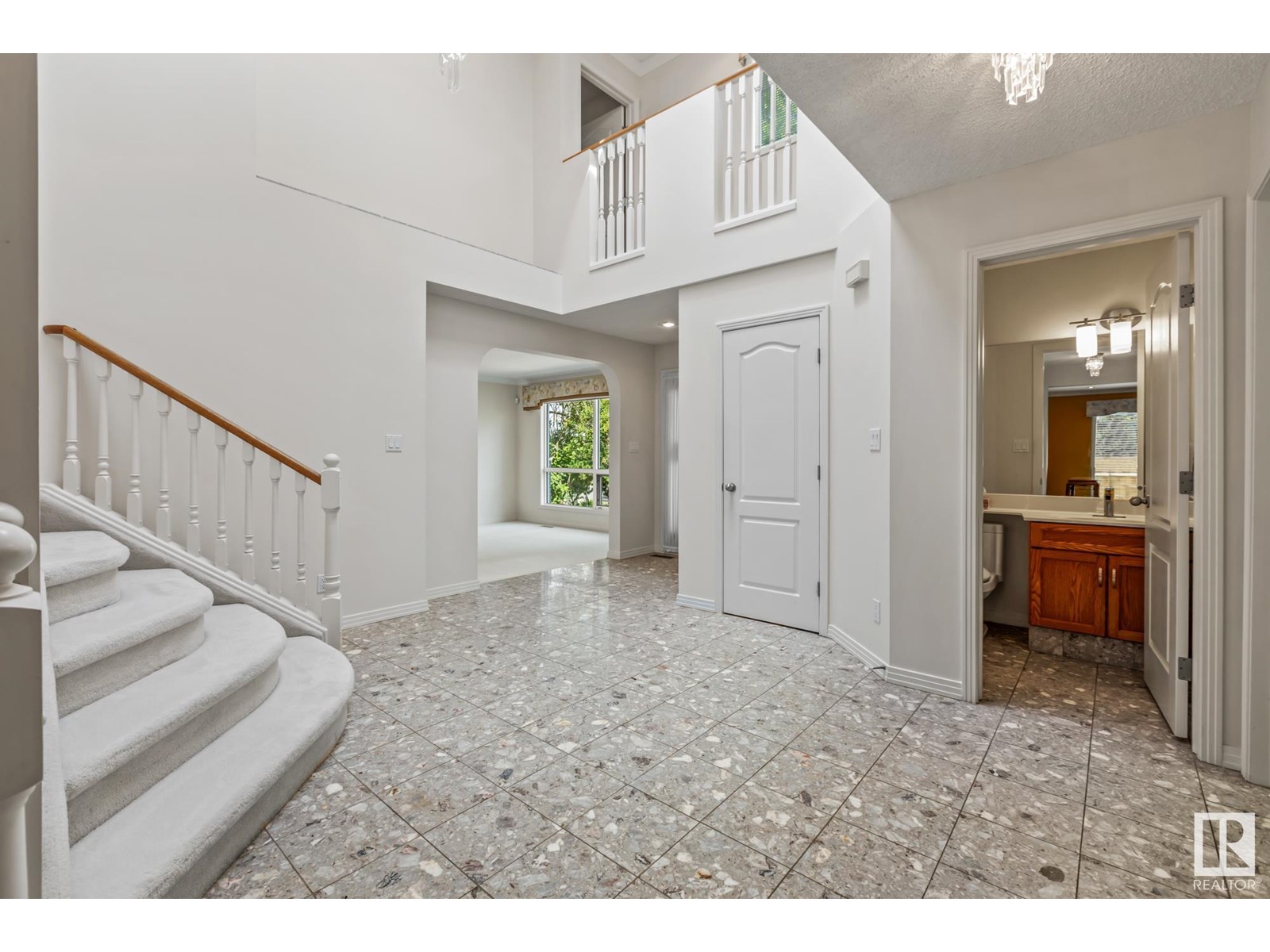 322 BURTON RD NW