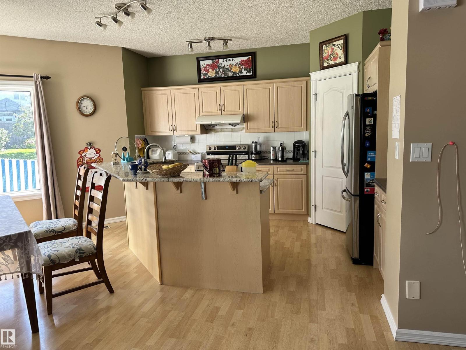 4619 151 AV NW