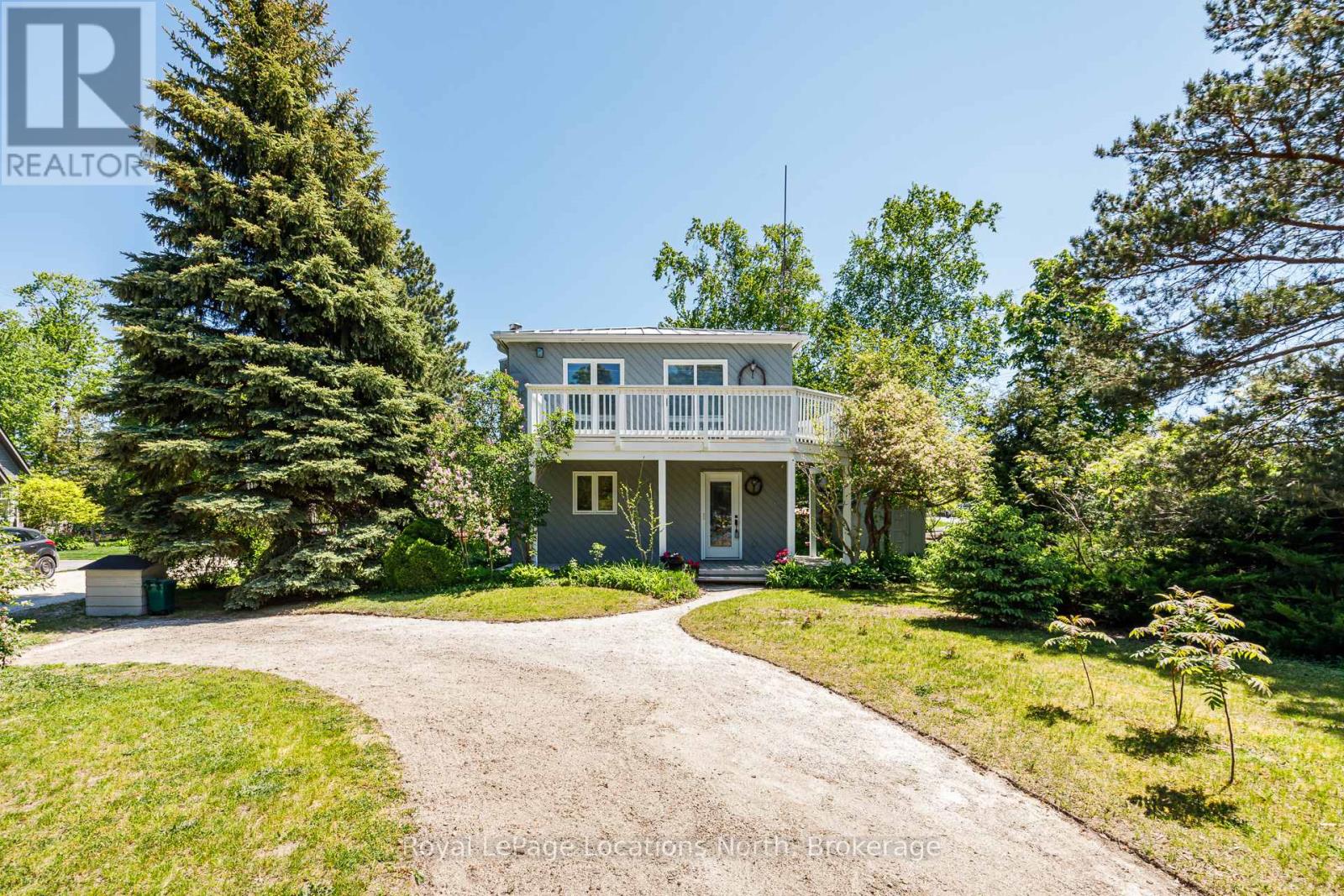 102 FRASER CRESCENT