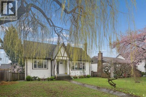 1810 TENTH AVENUE New Westminster BC V3M3J5