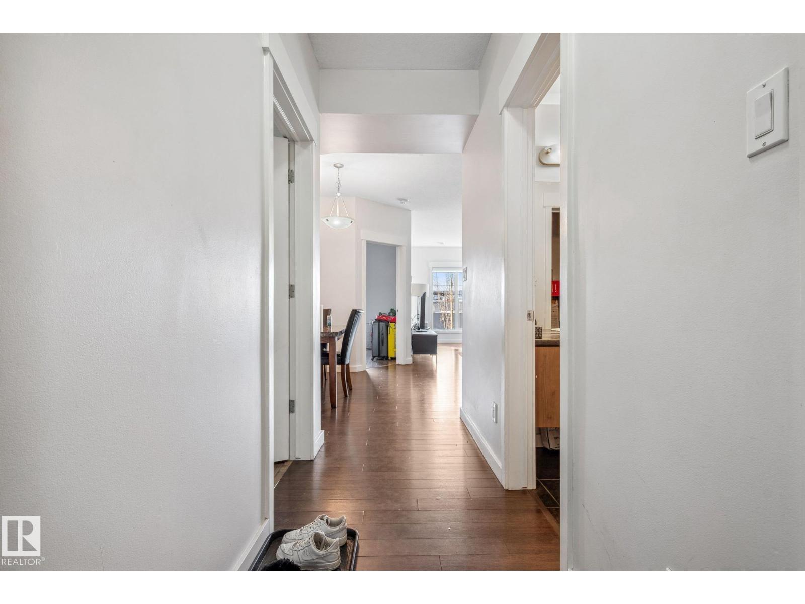 #209 10518 113 ST NW