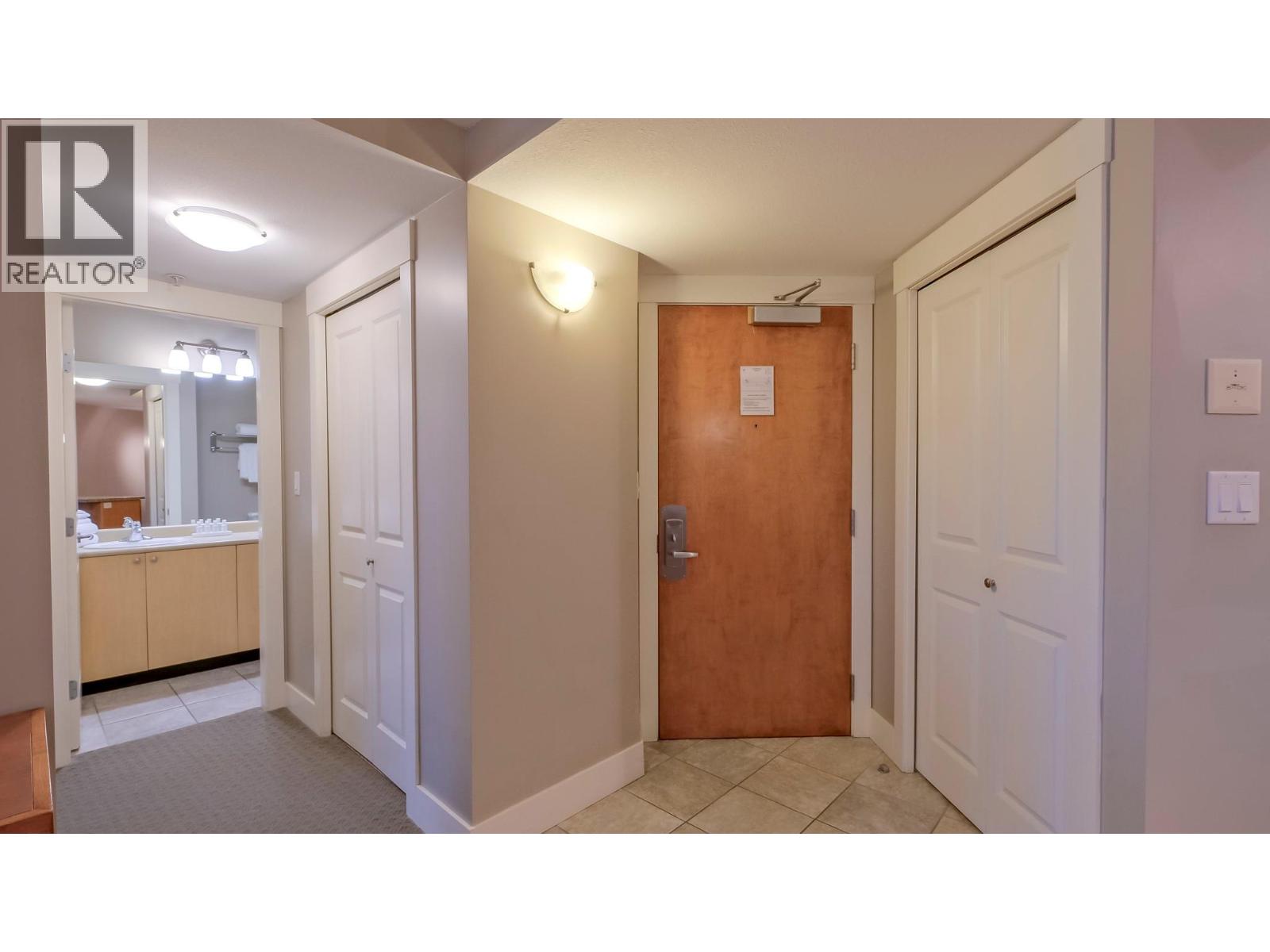 4205 Gellatly Road Unit# 304