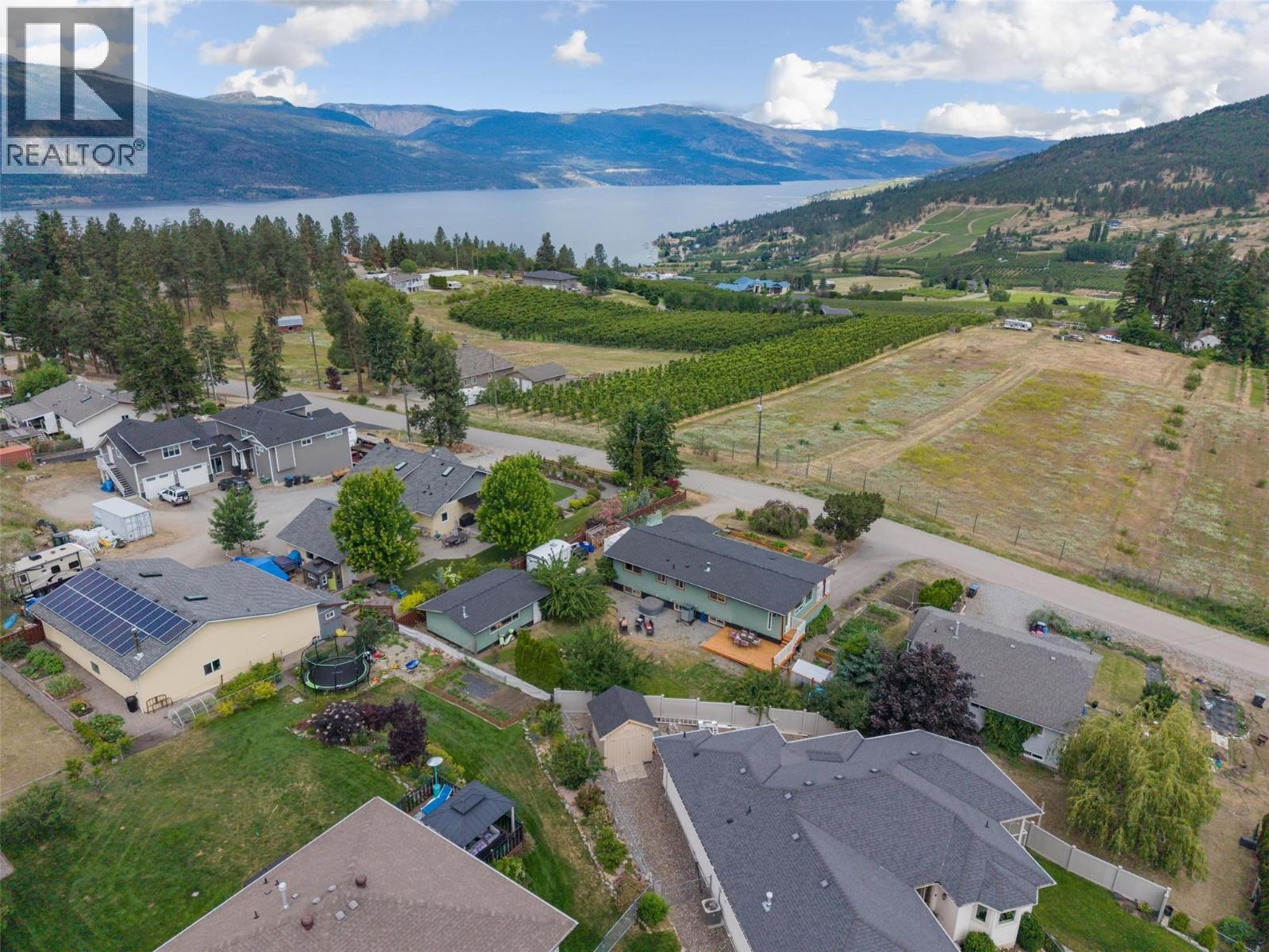 2139 Amundsen Road