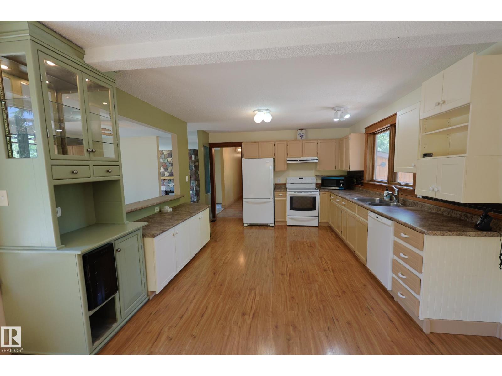 #47 24213 TWP ROAD 554
