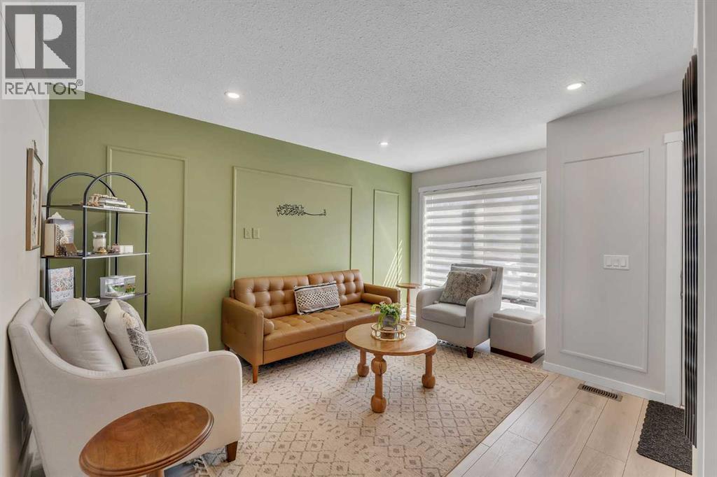 124, 31 Red Embers Parade NE