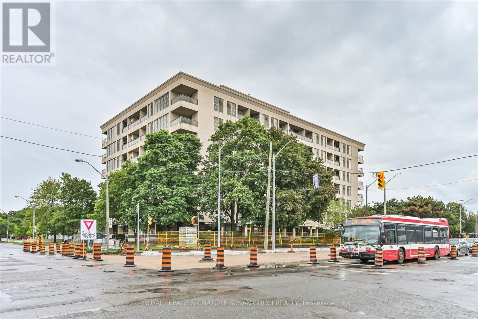 616 - 1 LEASIDE PARK DRIVE