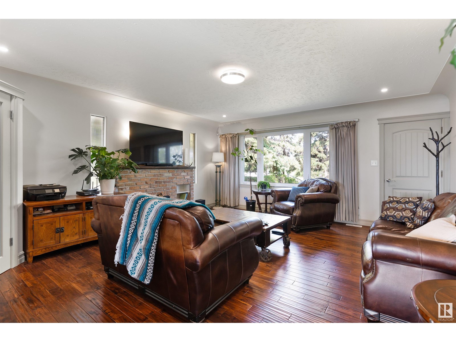 55360 RGE ROAD 205
