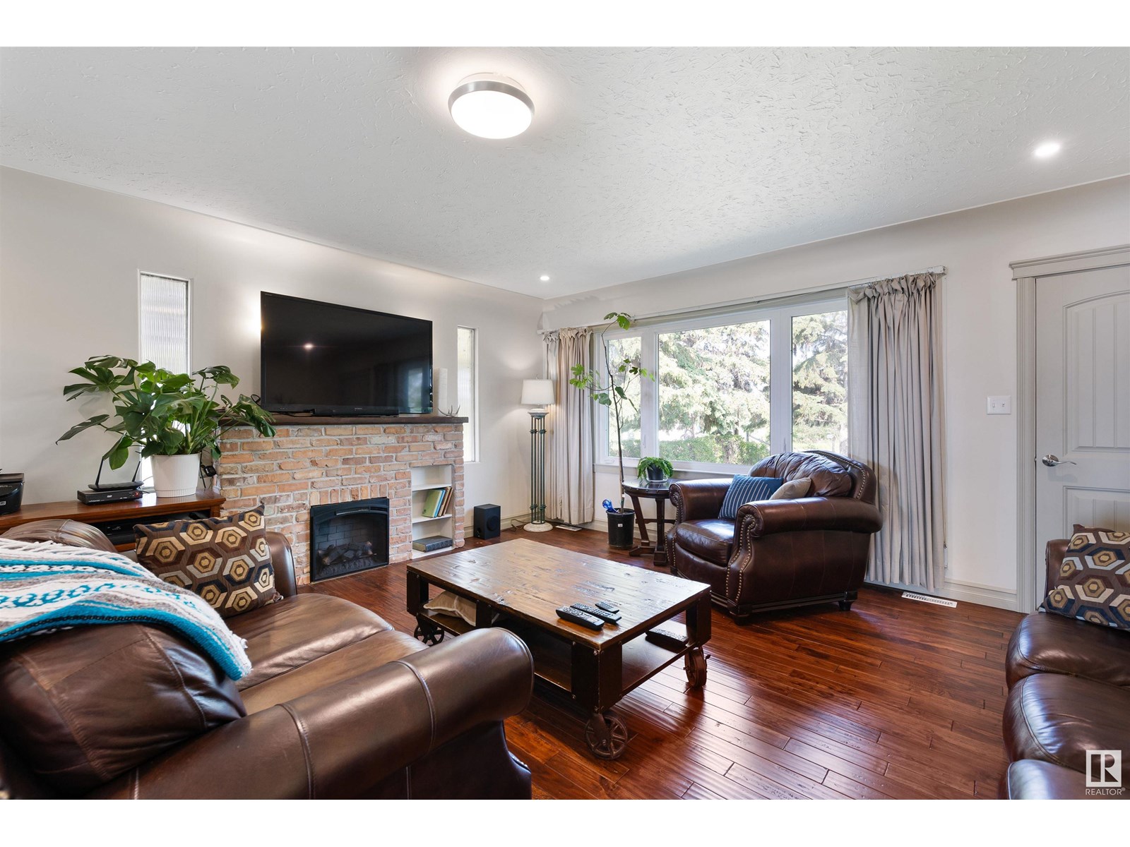 55360 RGE ROAD 205