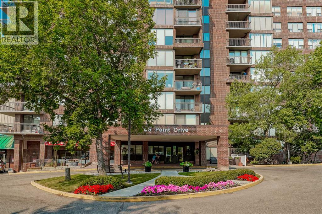 305, 145 Point Drive NW