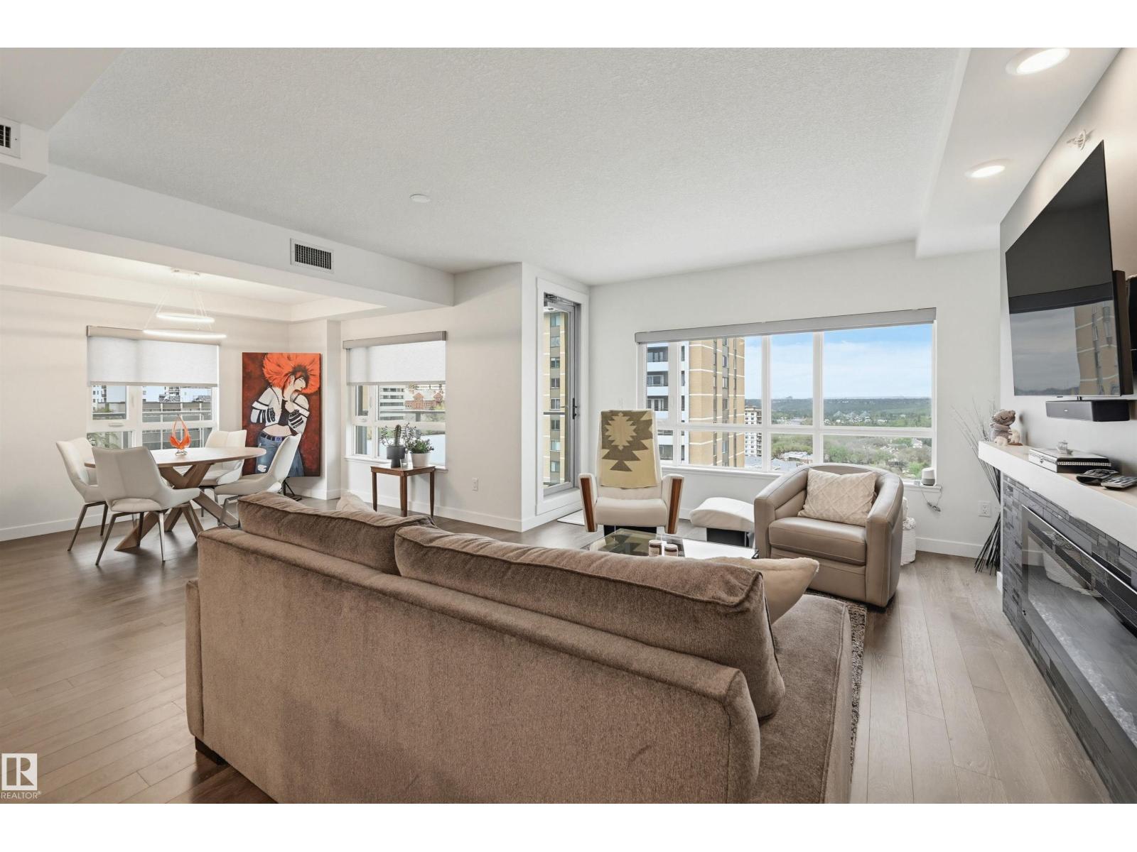 #1304 9720 106 ST NW