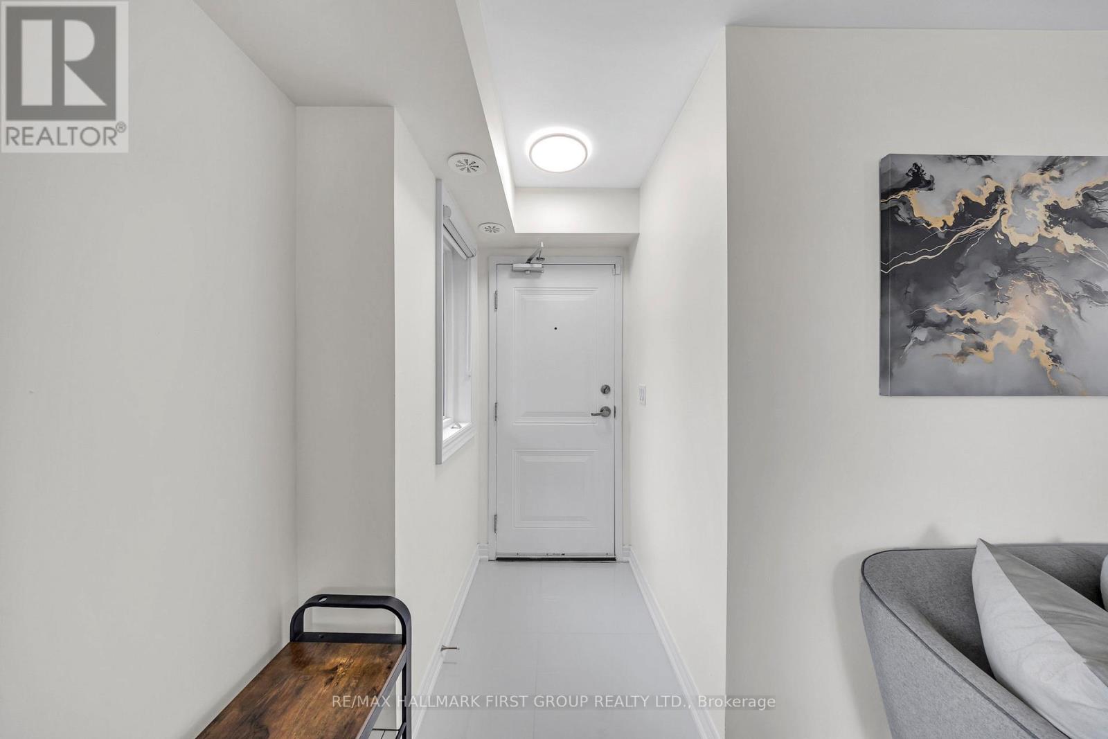 802 - 1 BLANCHE LANE