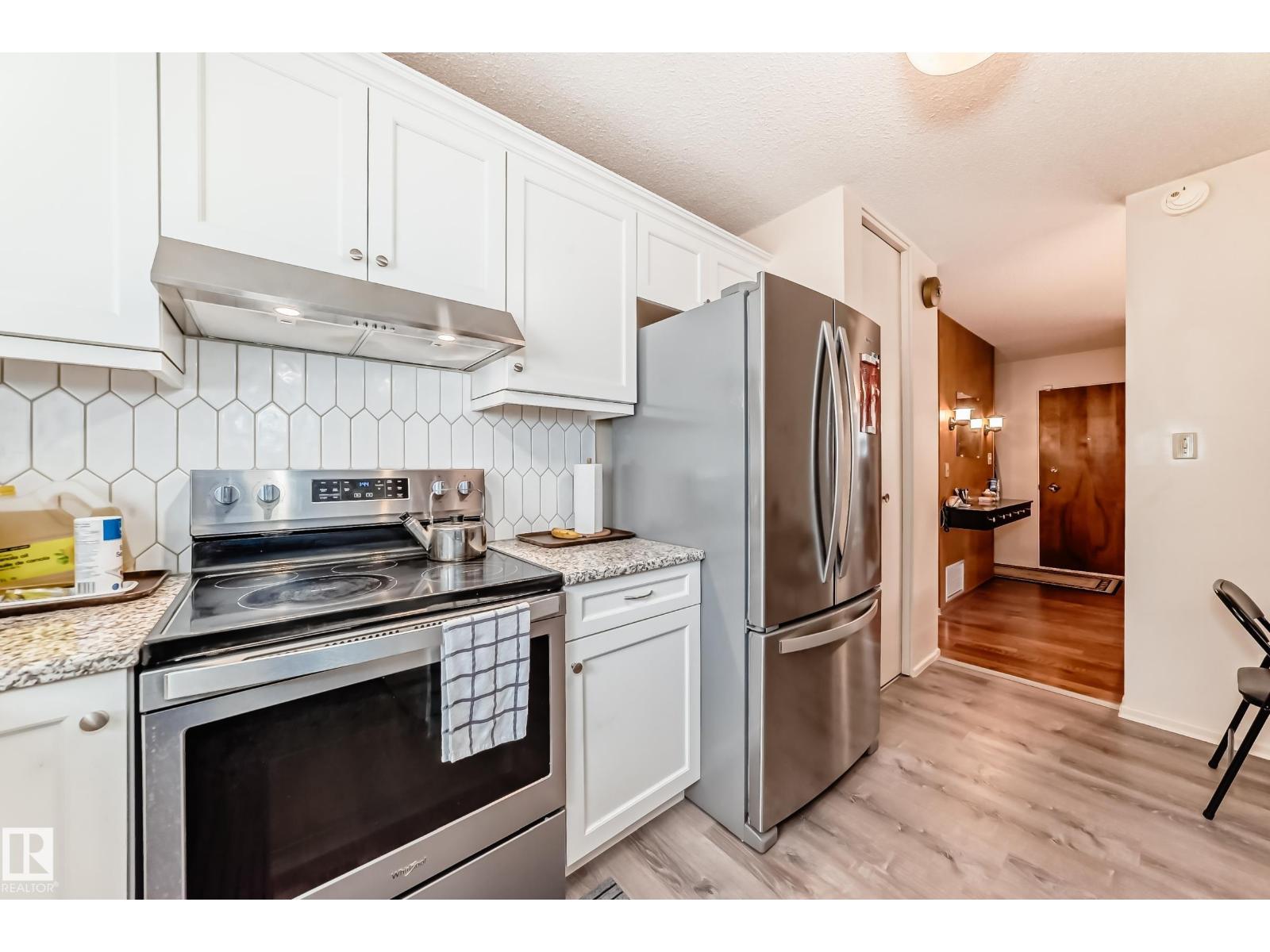 4151 122 ST NW