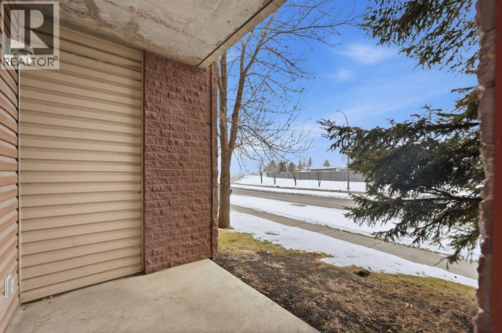 1303, 73 Erin Woods Court SE