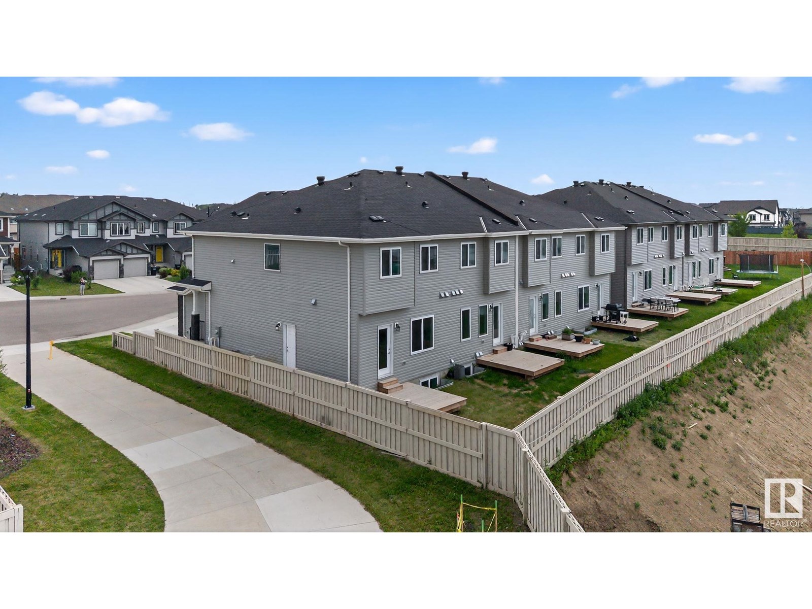 4877/79/81/83 ALWOOD Pt. SW