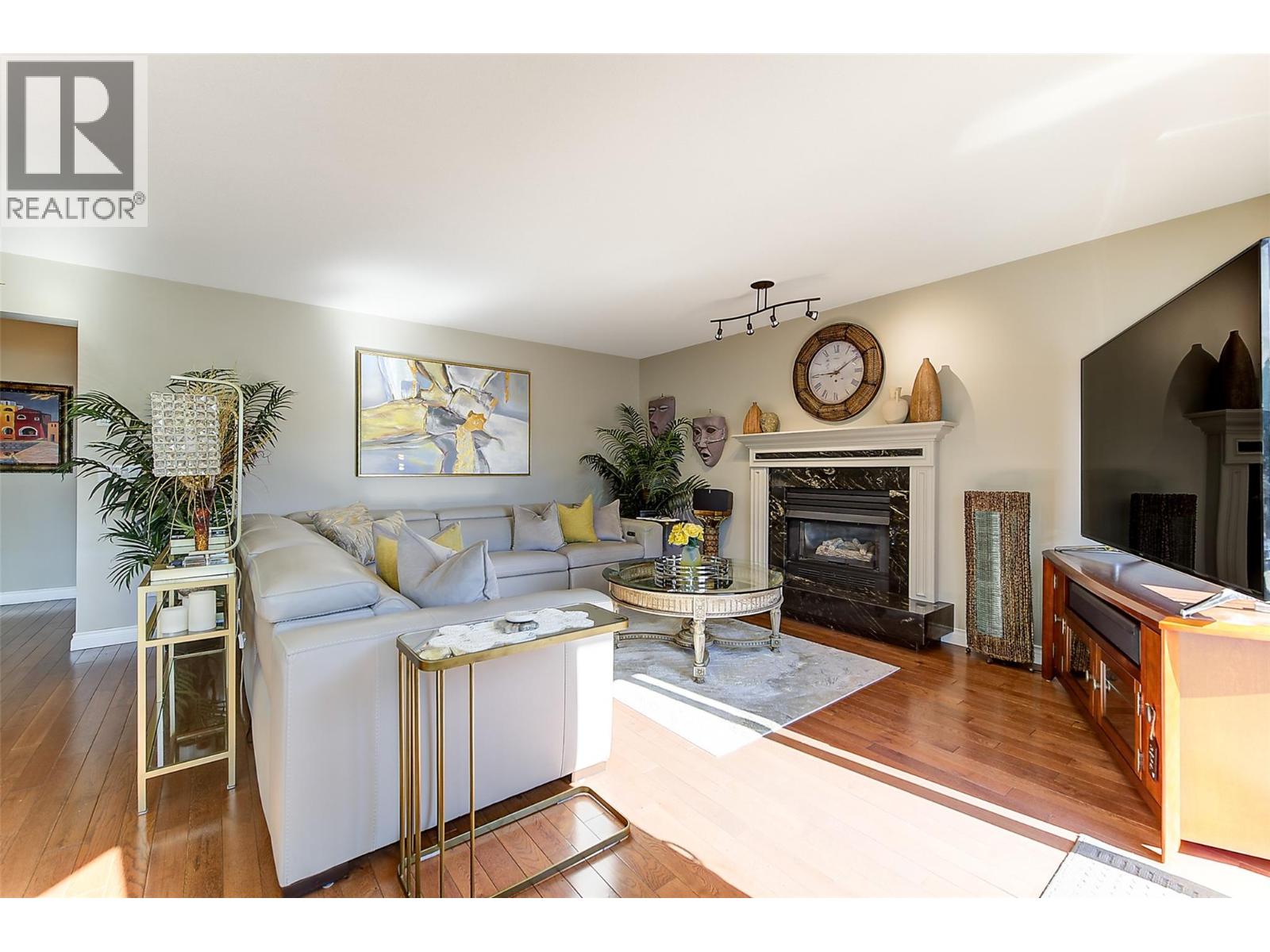 900 Mission Springs Crescent