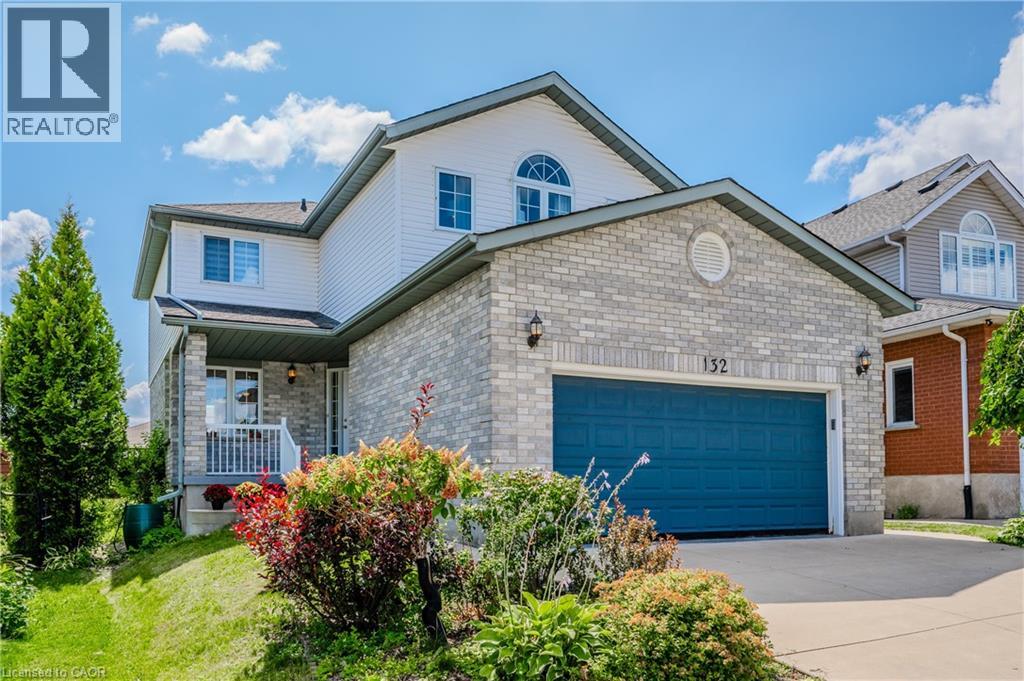 132 DAIMLER Drive