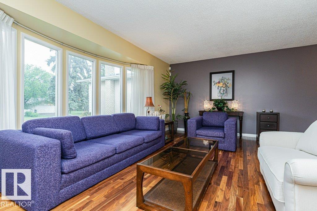 10543 35 AV NW