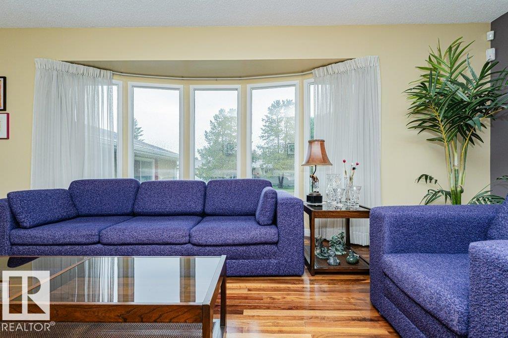 10543 35 AV NW