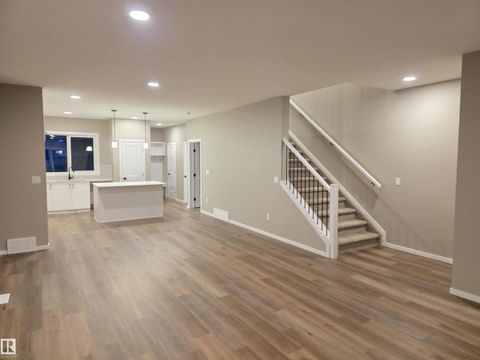 11 SERENO LN Fort Saskatchewan AB T8L0Z9