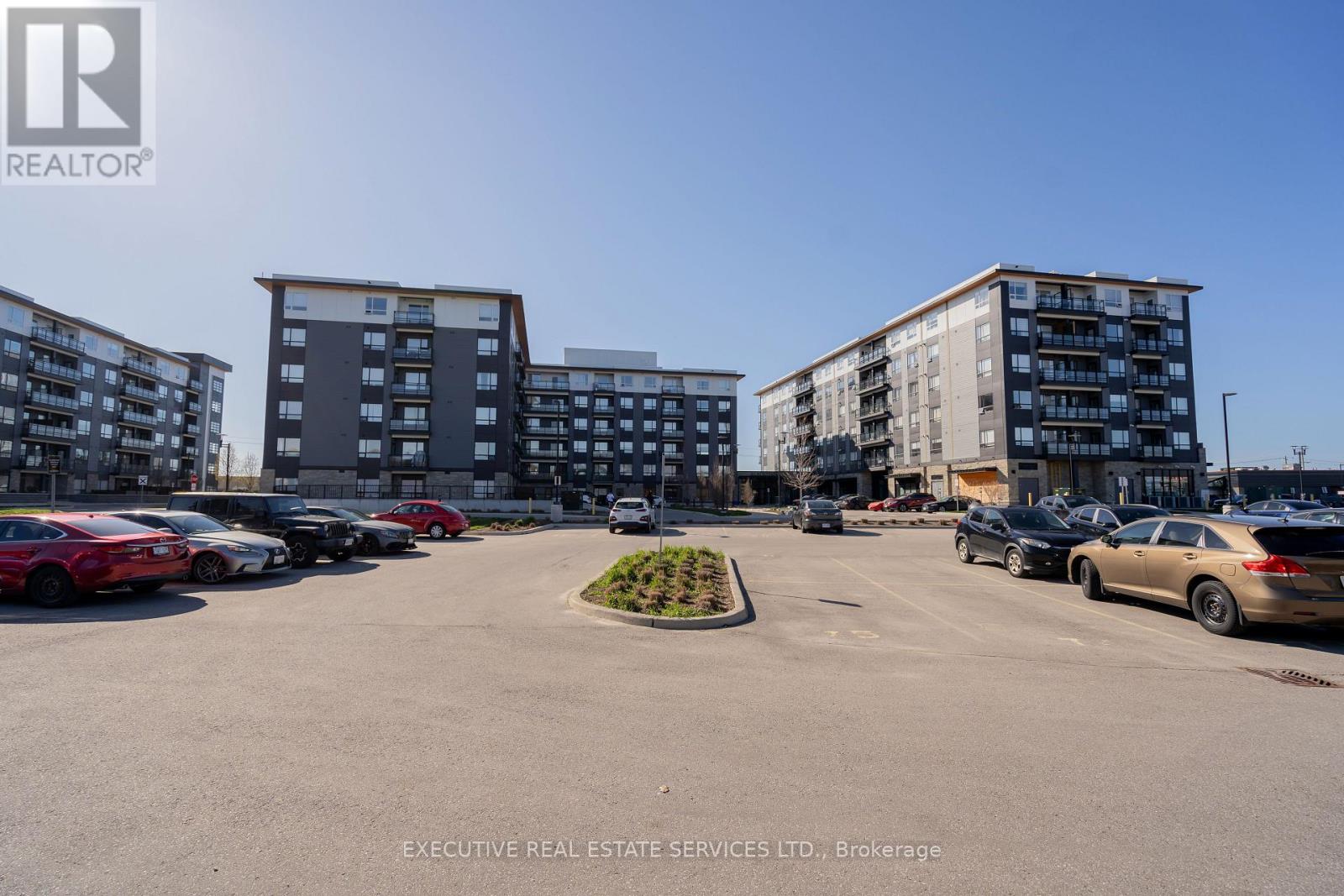 322 - 251 NORTHFIELD DRIVE E