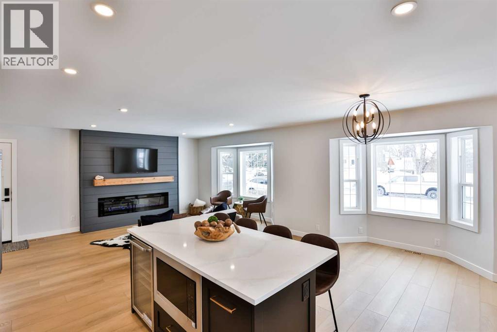 330 Wascana Crescent SE