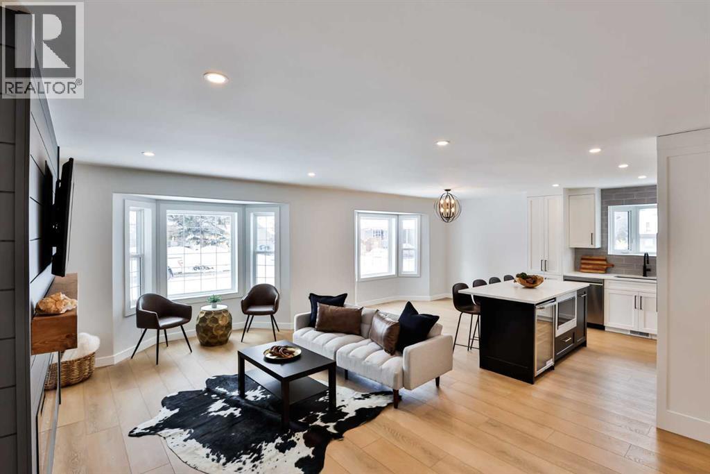 330 Wascana Crescent SE