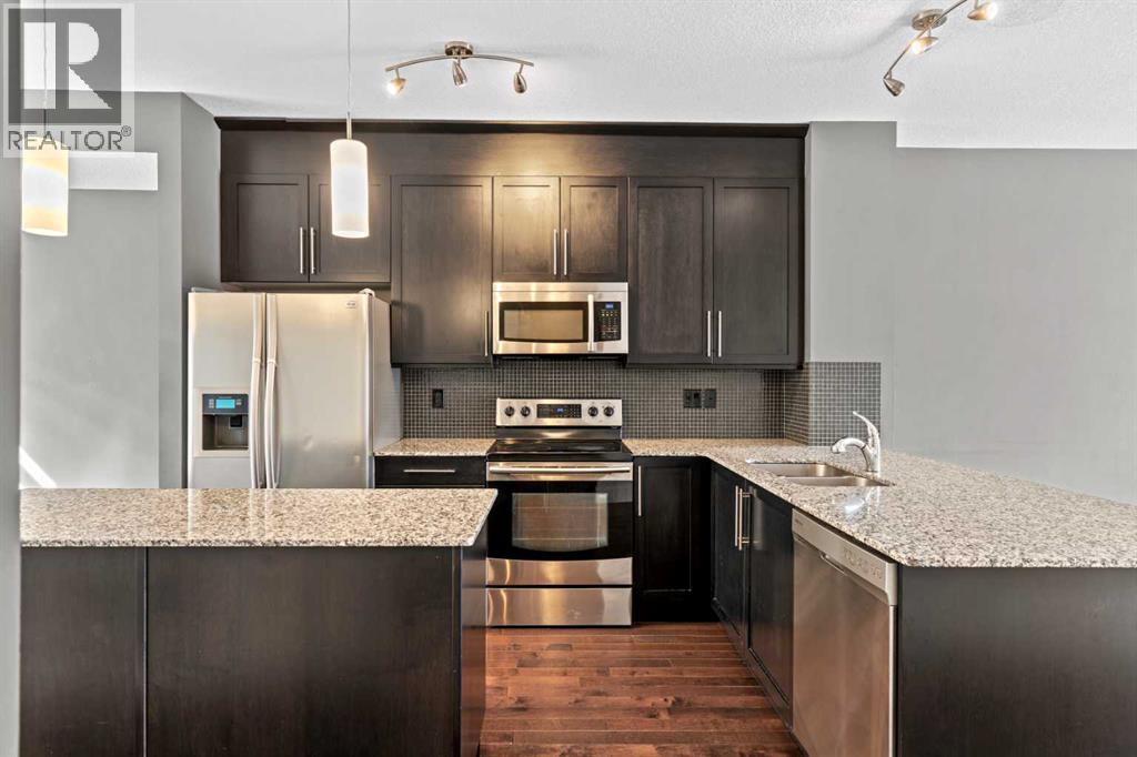 410 Skyview Point Place NE