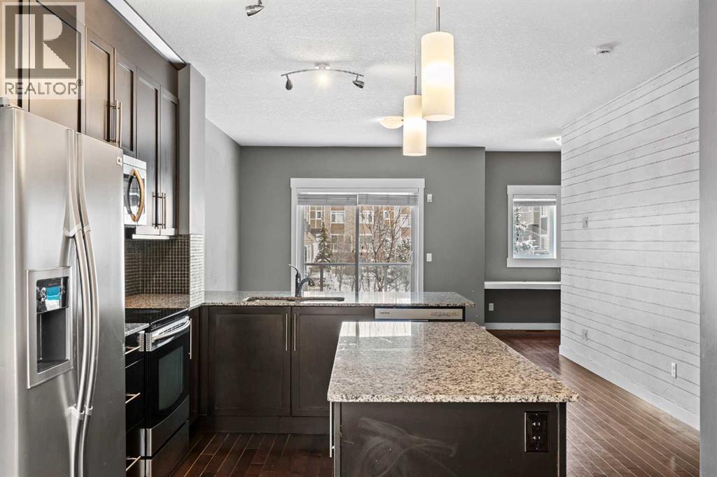 410 Skyview Point Place NE