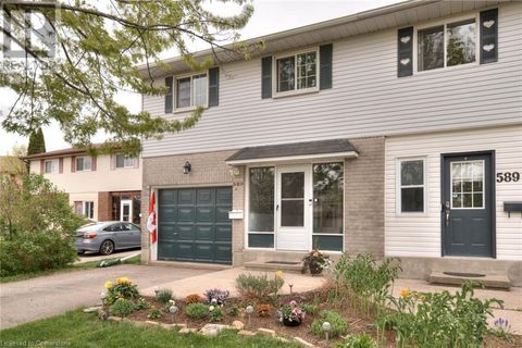 589 PINEROW Court Unit# A Waterloo ON N2T2K5