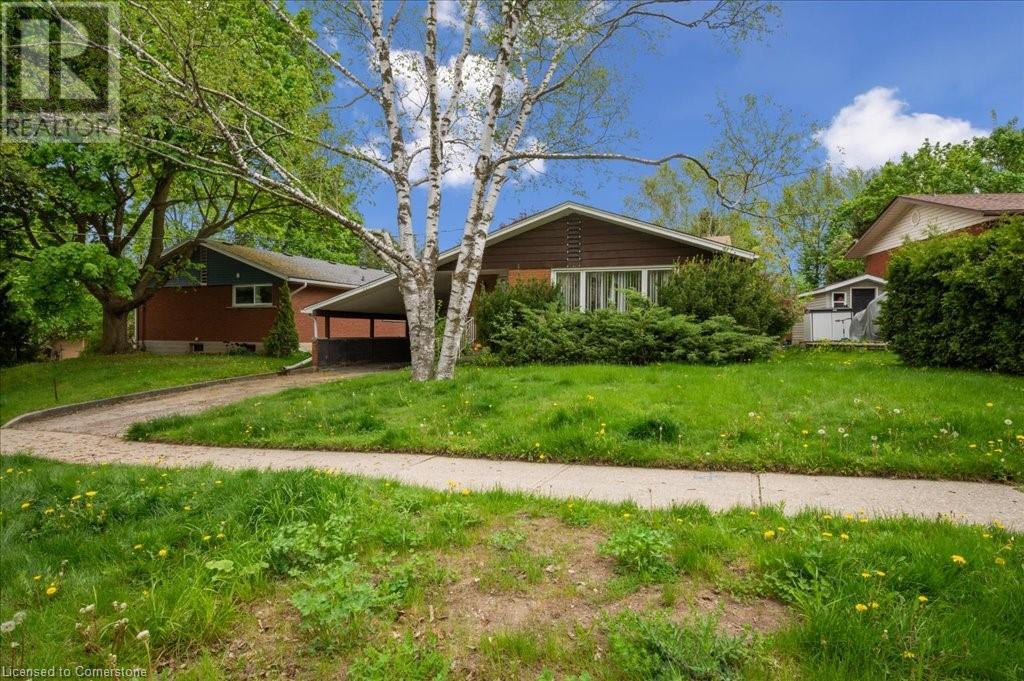 207 SWEETBRIAR Drive