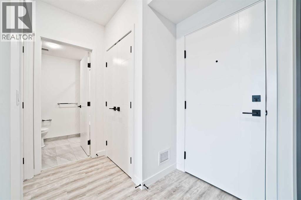 625, 4138 University Avenue NW