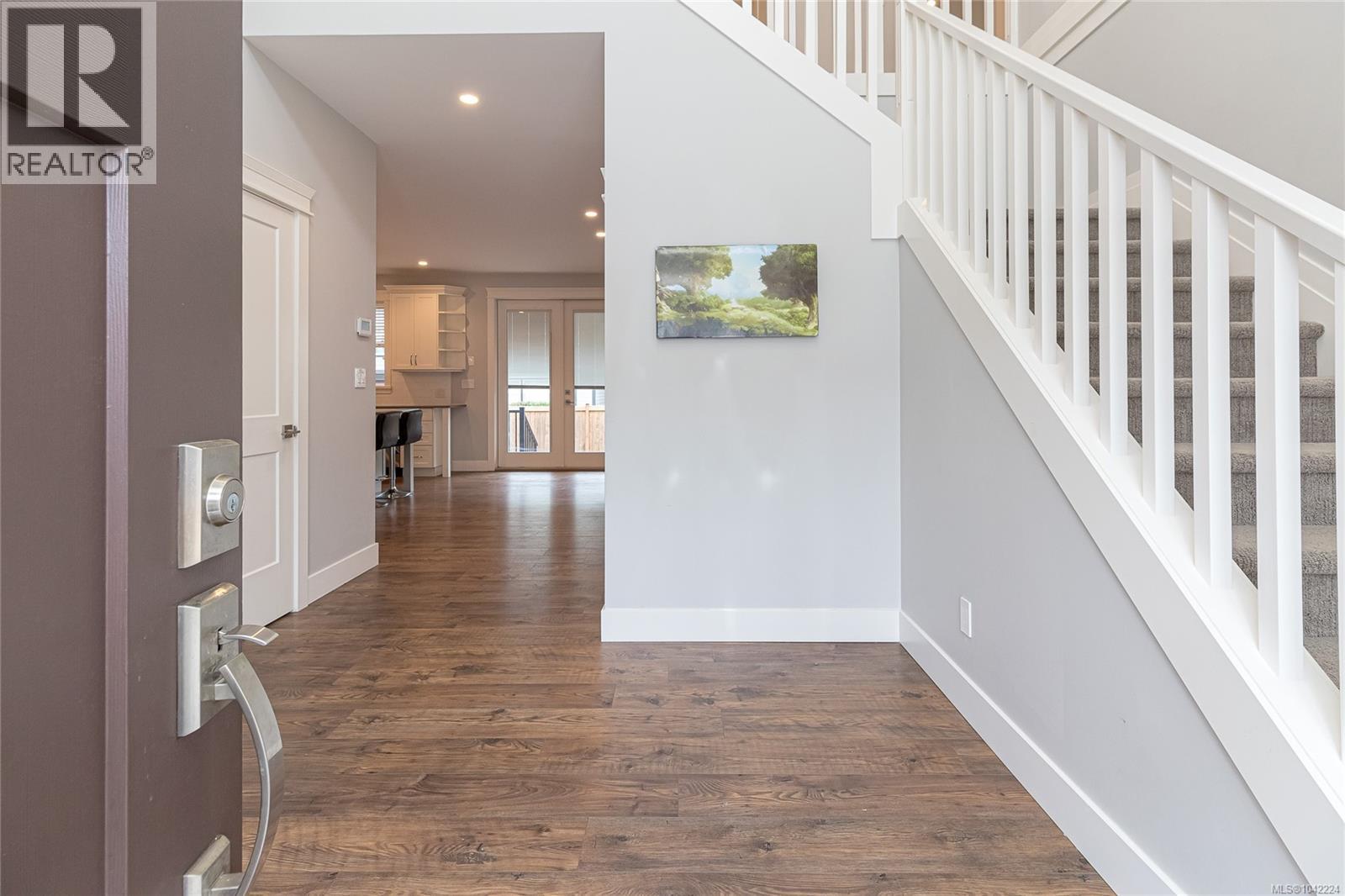 990 Ariane Gdns